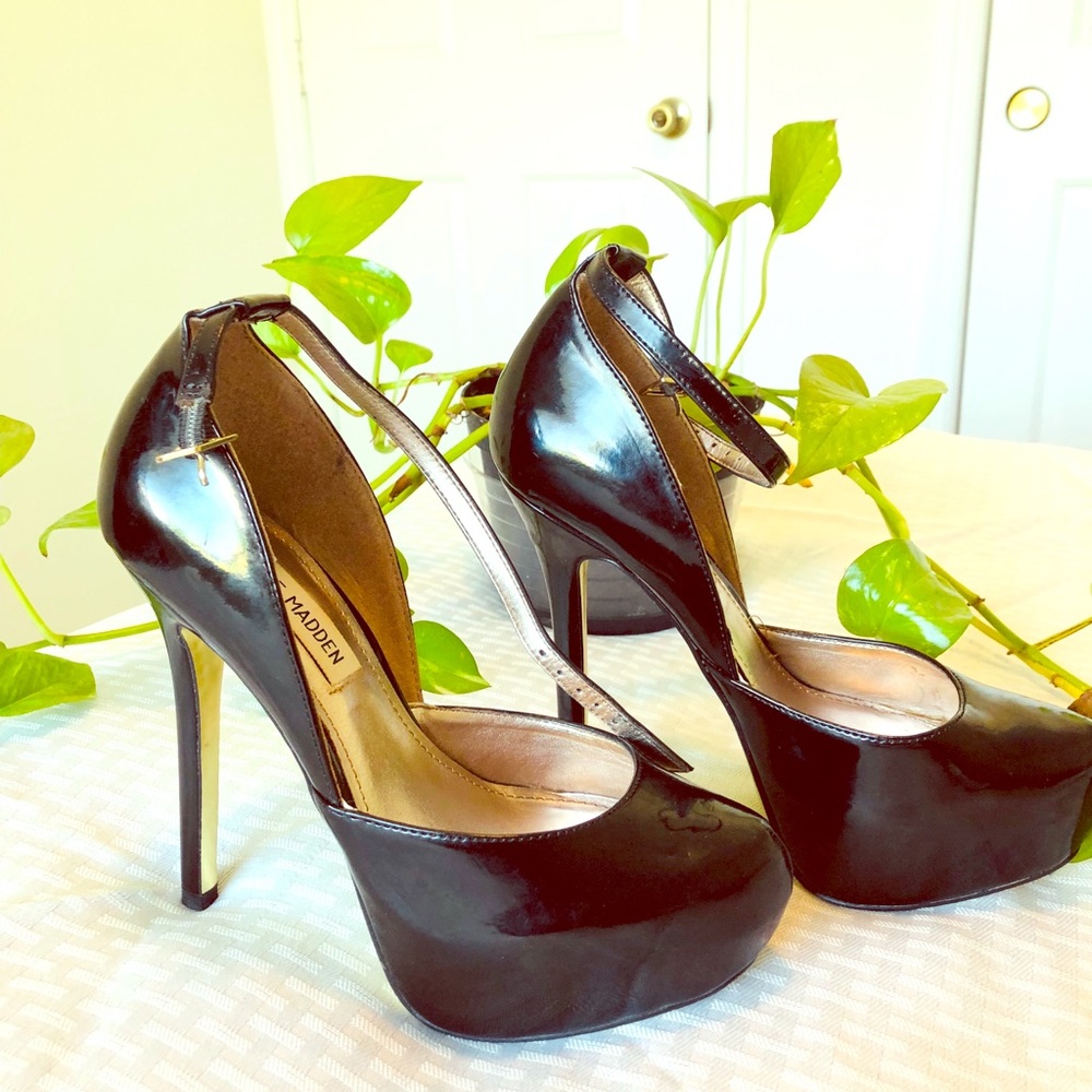 STEVE MADDEN 6 inches heels